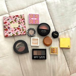 Makeup bundle